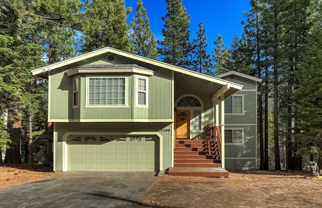 Nestled Pines Retreat Hot Tub, Pool Tahoe, Foosball, +more! - Foto 47