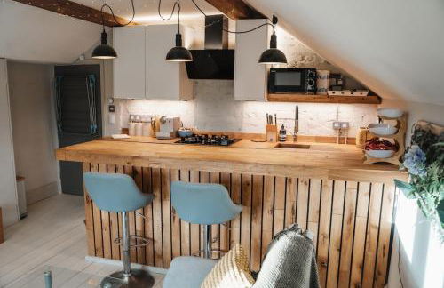 Chic loft apartment in Victorian house - Foto 9