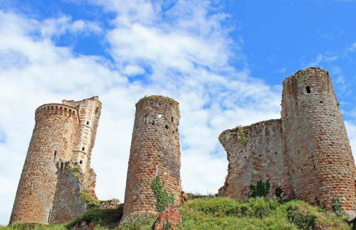 Charmante maison médiévale au cœur d'Hérisson - FR-1-489-606 - Foto 15