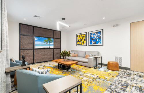 Modern 2BR 2BA Condo Sleeps 8 with Gym Laundry 20 Min to NYC - Foto 48