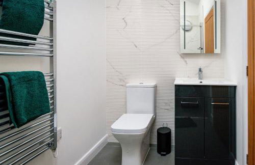 Great Orme- Seaside Cottage for 8 - Photo 2