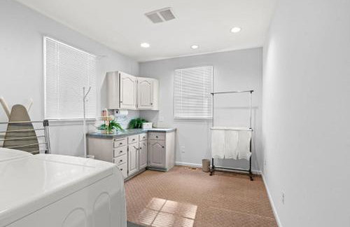 Pine Cove Retreat - 4BR - Pool - Foto 28