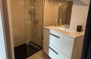 Petite maison avec terrasse - Foto 2