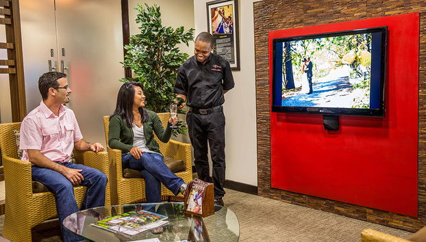 Club Mobay en el Aeropuerto Internacional de Sangster - Foto 3