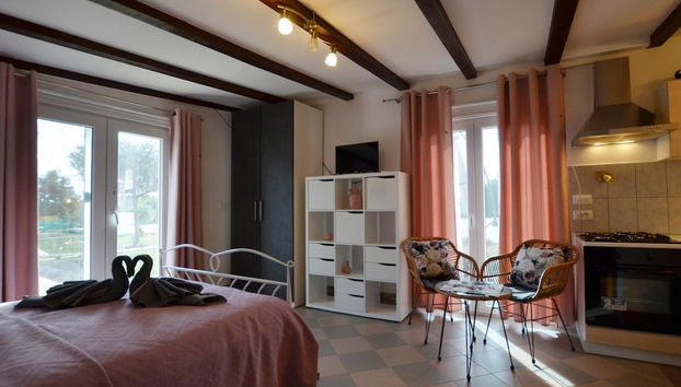 Golden and Green Acres Holiday Home With Pool and Sauna - Foto 5, Habitación