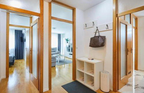 Apartment MADRAL - Photo 2