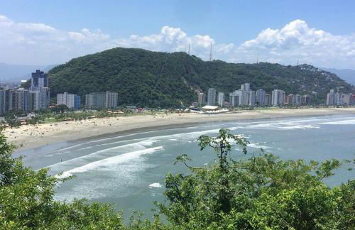 Casa Lindíssima e Espaçosa com 2 Piscinas - Adulto e Infantil, Perto da Praia, Opção da Piscina Adulto Aquecida Cobrado à Parte, 4 Quartos Frente as Piscinas, Área Gourmet Completa com Churrasqueira, Forno e Fogão a Lenha, Mesa de Bilhar, Lareira na Sala - Photo 64