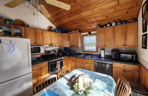 Seaside Escape - Photo 3