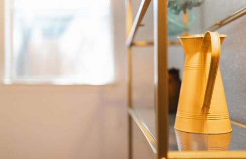 Modern 2-Story Cowboy Pool Home with King Beds Walk to 6th St & Rainey Street - Foto 36