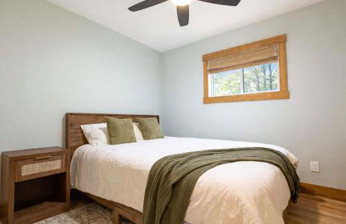 Moss Lake Lookout: PET FRIENDLY - Photo 3