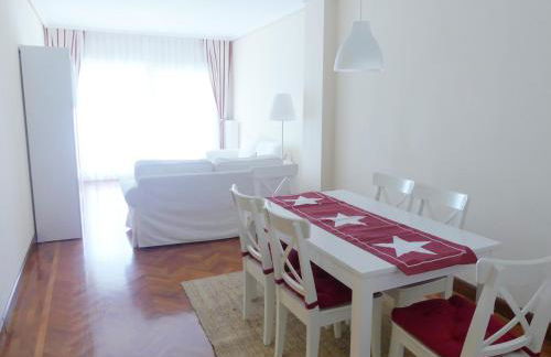 Apartamento luminoso, funcional y amplio en zona hospitalaria - Photo 4