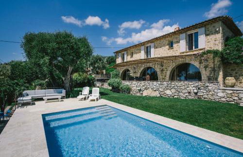 villa provençale en pierre avec vue sur la mer, piscine et jacuzzi - Foto 3