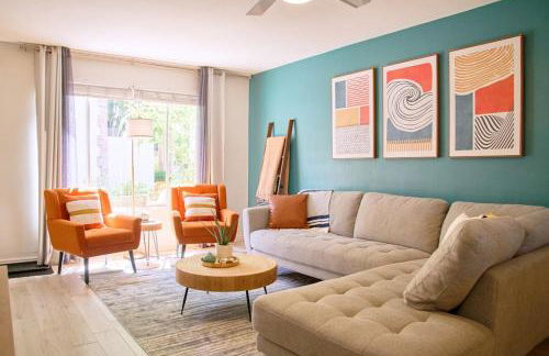 The Scott Getaway - Walkable to Old Town, remodeled space, outdoor pool! - Foto 6