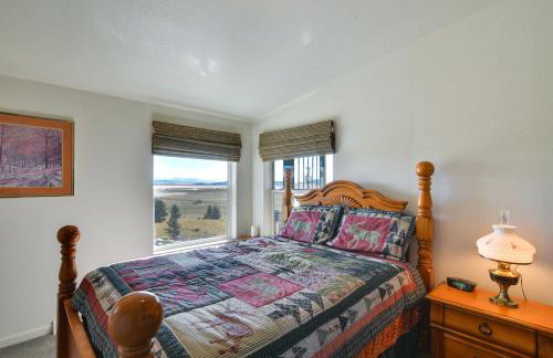 Tranquil Cabin Getaway with Panoramic Mtn View! - Foto 14