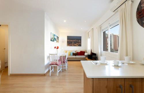 Cute Apartment in Sants Station with HBO & Alexa & AC - Photo 15