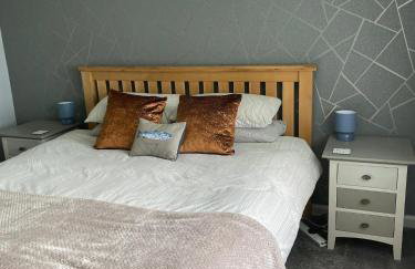 'Kodi's Place' Well appointed 1 bedroom apartment with excellent transport links and free Wi-Fi - Foto 8