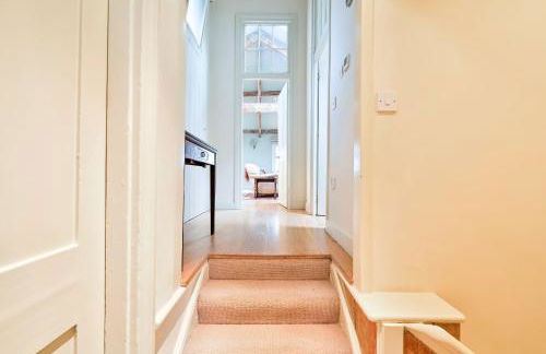 Argyl - Traditional Mews Home in Westminster with Parking - Foto 19