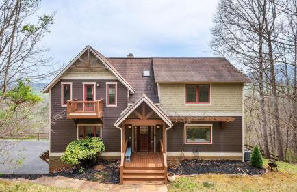 Private Retreat w/ Hot Tub, Amazing Views, Game Room Silver Spoon by Avantstay - Foto 60