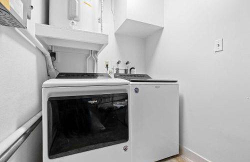 Private Pool 6 MI to Clearwater Beach Fire Pit Game Room - Photo 37