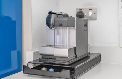 Quirky, Vintage 2 bed flat - Foto 13