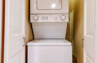 Old-World Classic Building Downtown - Photo 32