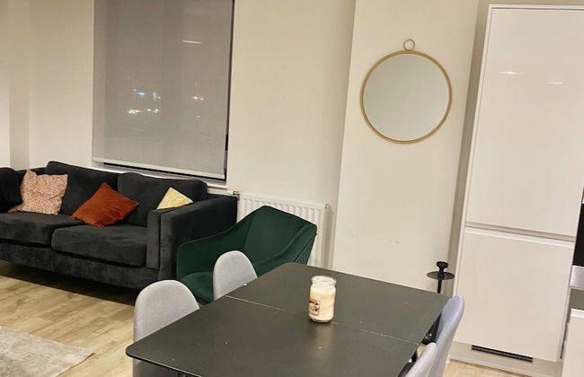 Captivating 2-bed Apartment in London - Foto 8