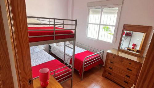 Casa adosada en Urbasur ISLANTILLA - Foto 4, wardrobe