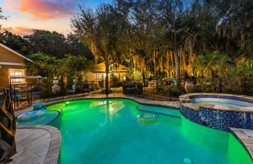 2 Homes • Hot Tubs x2 • Heated Pool • Fire Pit - Foto 58