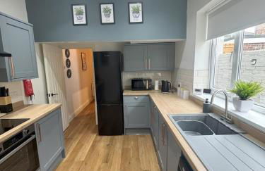 Stylish 3 Bed House in Fratton with Garden & Parking, Sleeps 6 - Foto 15