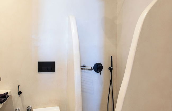 Santorini Villatzio Suites - Photo 49