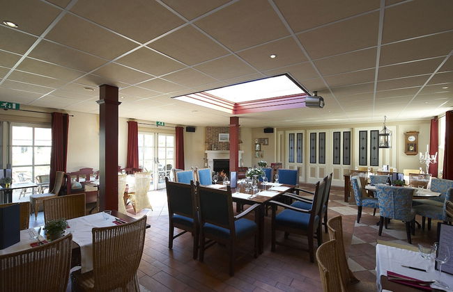 Cozy Chalet With Spacious Garden on a Holiday Park - Foto 15