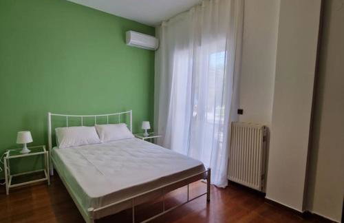 Portside Eretria - Photo 14