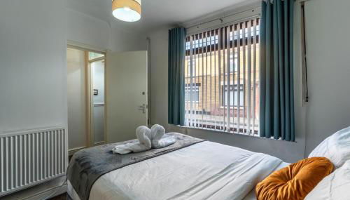 "Furnished Rentals Direct" DominionHouse cul-de-sac Home for 6 people in Anfield near LFC, Goodison Park, Free Street Parking, Suits Travellers, contractors and Family, Near Football action and 10 minutes drive to Liverpool City Centre - Foto 2, towels