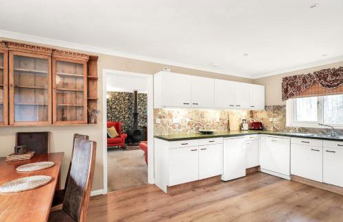 2-Bed Home with Free Parking - 2 min Walk to Bus - Foto 8