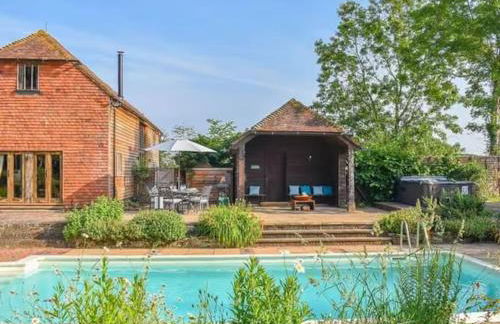 Luxury Farm House with Heated Pool & Jacuzzi - Foto 1