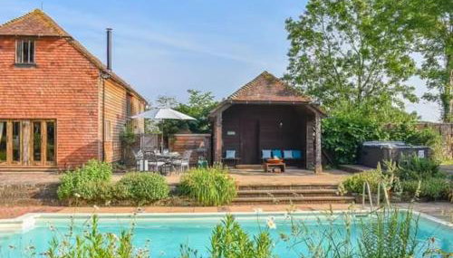 Luxury Farm House with Heated Pool & Jacuzzi - Foto 1