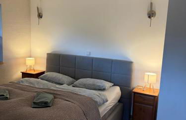 Blockbohlen HolzHaus mit Sauna, Outdoor Jacuzzi und BadeTeich - Foto 59