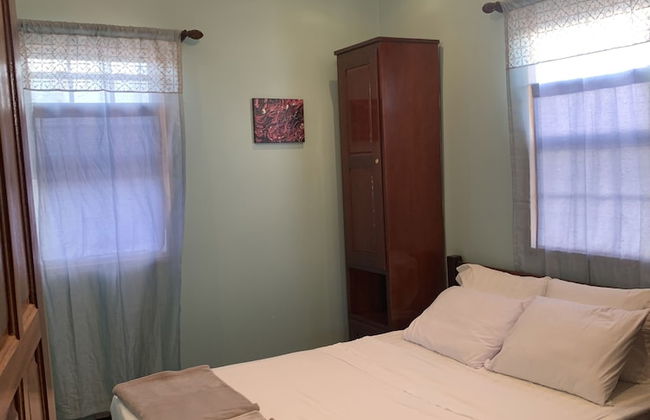 The Lily Pad - Photo 3