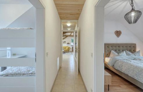 Cozy Home In Irrhausen With Sauna - Foto 24