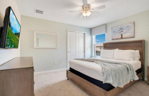 Large Themed Pool Home at Windsor at Westside - Photo 42