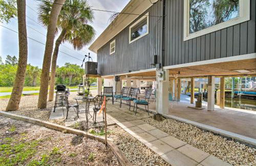 Remodeled Retreat on Homosassa River Canal! - Foto 29