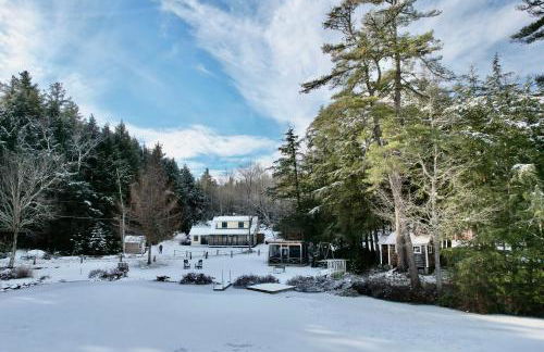 91WR Lake vibes and views at this waterfront home in the the White Mountains! Rest, relax, explore! - Foto 45