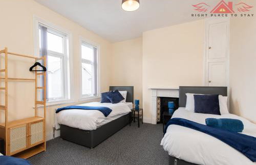 Darlington Modern 2 Bed Apartment Great for Contractors - Photo 31