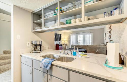 4 Mi to Greers Ferry Lake Condo with Deck and Balcony - Foto 8