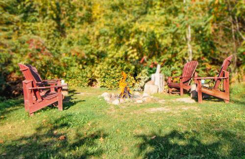 Spacious Leech Lake Home on 2 Private Acres, 200' of lake shore 15 Minutes to Walker with boat lift, dock, swimming, fire pit - Foto 36