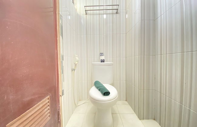 Simply 3BR Apartment at Gateway Ahmad Yani Cicadas - Photo 19