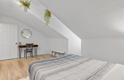 Lawrenceville Central !5 Spacious and Quiet Three Bedroom Apartment with Free Street Parking - Foto 17