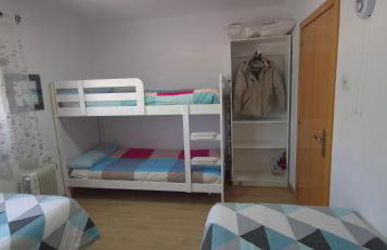 Attic, Walk to Park Güell, Sagrada Familia, Metro nearby - Foto 16