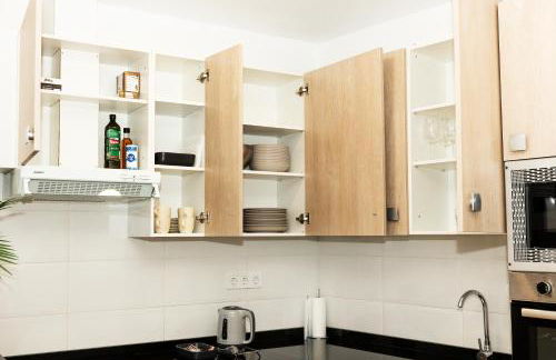 Cuatro Caminos Apartment - Photo 7