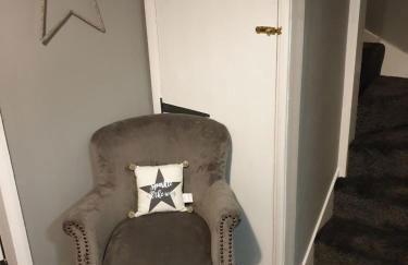 Lovely 4 bed House Sleeping 8 Near Ashbourne - Foto 7